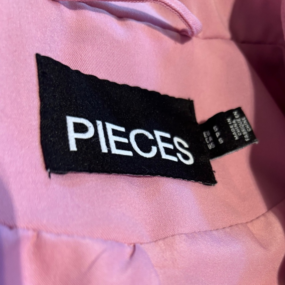 Pieces | Pink Double Breasted Oversized Blazer (S) - Picture 3 of 9